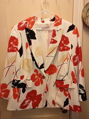 Kasper White Blazer with Red, Black & Cream Floral Print